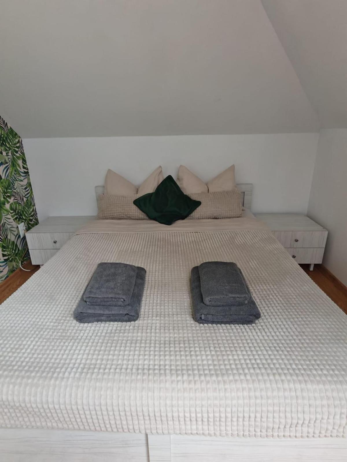Cucu Bed & Breakfast